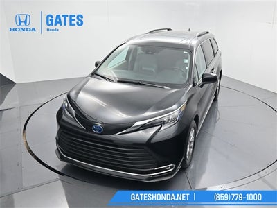 2024 Toyota Sienna XLE 7 Passenger
