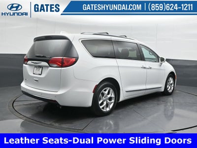 2017 Chrysler Pacifica Touring L Plus