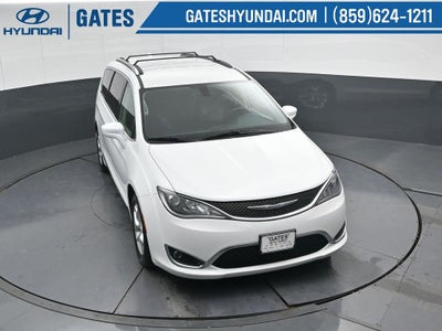 2017 Chrysler Pacifica Touring L Plus