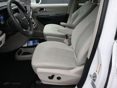 2017 Chrysler Pacifica Hybrid Touring Plus