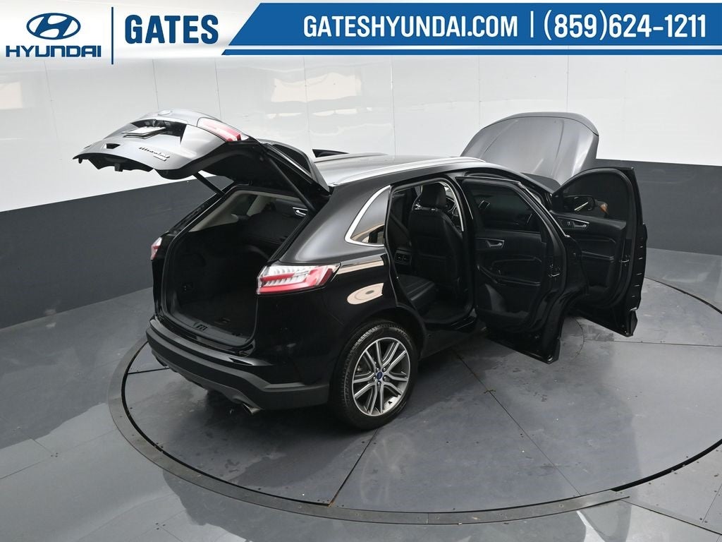 2020 Ford Edge Titanium