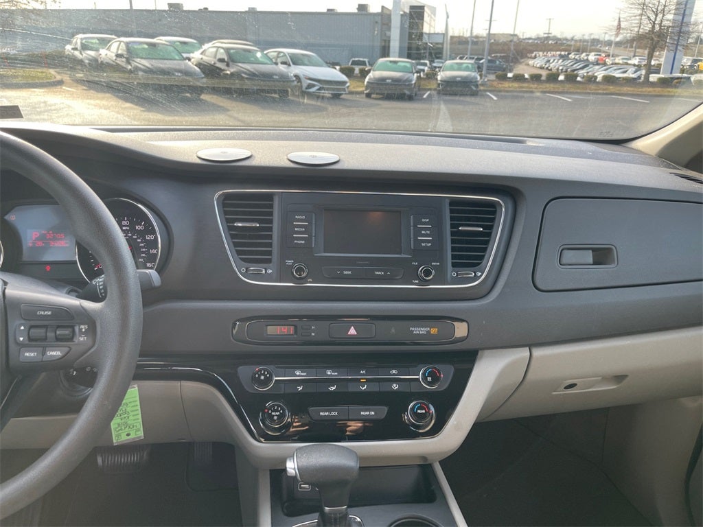 2018 Kia Sedona L