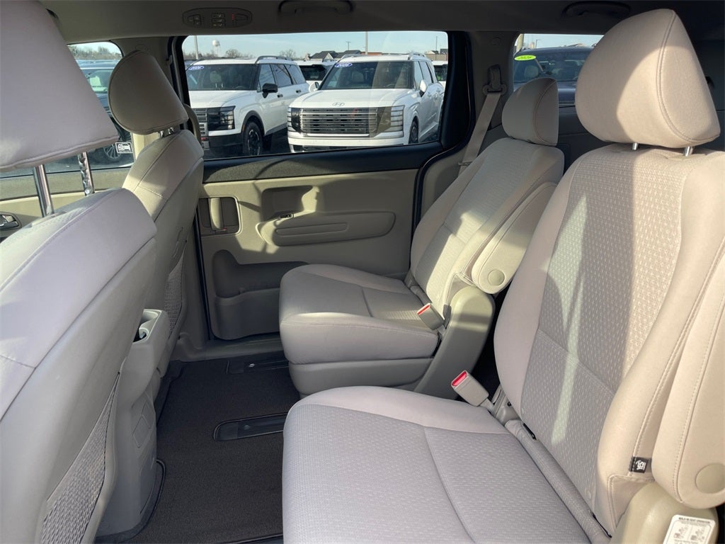 2018 Kia Sedona L
