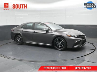 2024 Toyota Camry Hybrid SE