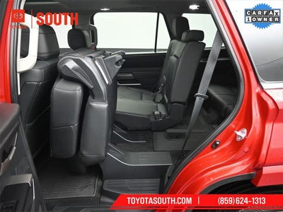 2023 Toyota Sequoia SR5