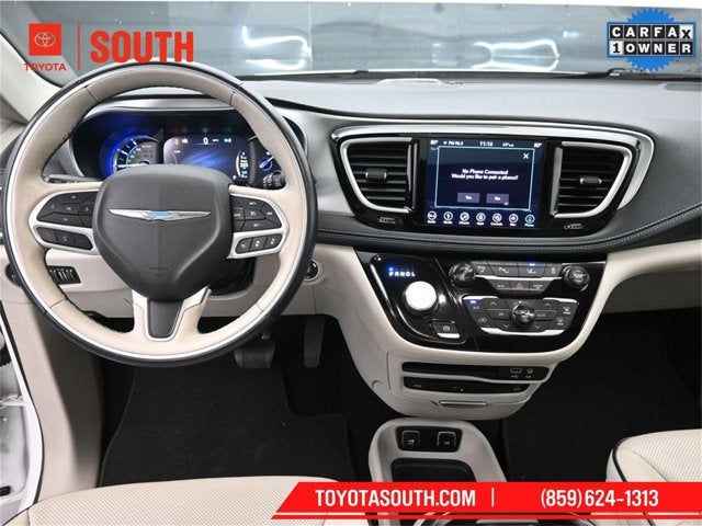 2018 Chrysler Pacifica Hybrid Limited