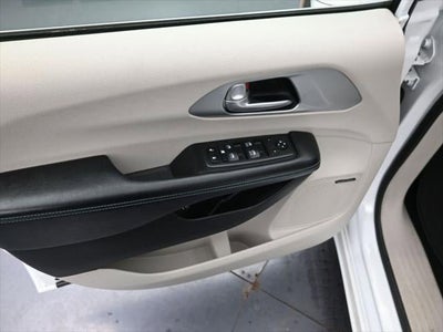 2018 Chrysler Pacifica Hybrid Limited