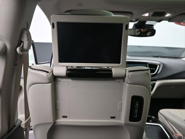 2018 Chrysler Pacifica Hybrid Limited