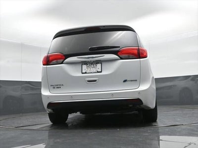 2018 Chrysler Pacifica Hybrid Limited