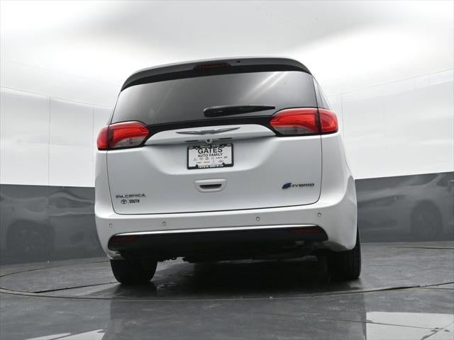 2018 Chrysler Pacifica Hybrid Limited