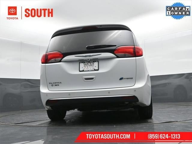 2018 Chrysler Pacifica Hybrid Limited