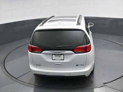 2018 Chrysler Pacifica Hybrid Limited