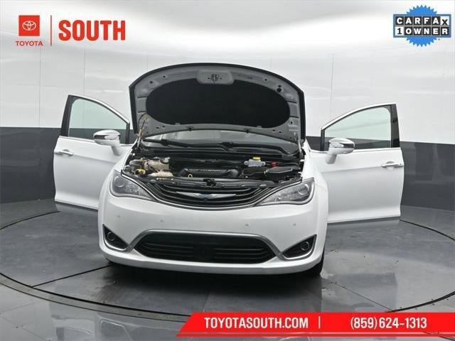 2018 Chrysler Pacifica Hybrid Limited