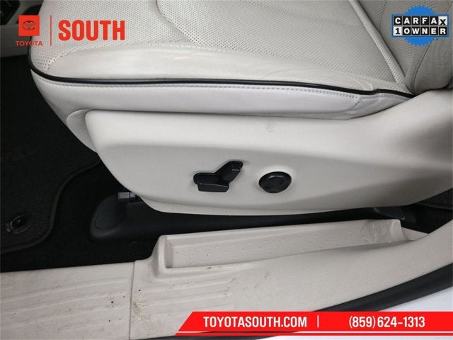 2018 Chrysler Pacifica Hybrid Limited