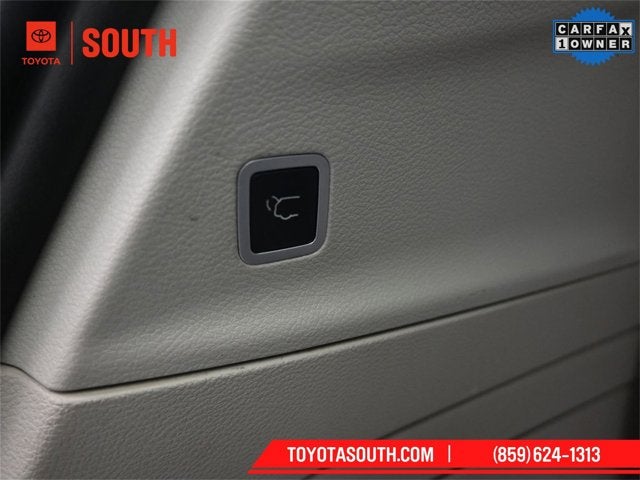 2018 Chrysler Pacifica Hybrid Limited