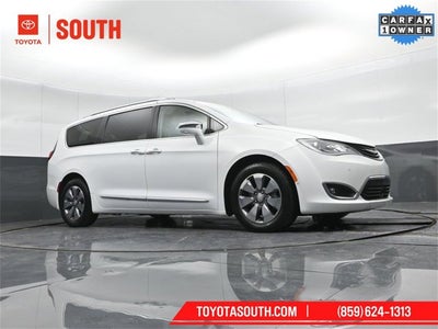 2018 Chrysler Pacifica Hybrid Limited