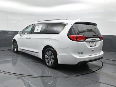 2018 Chrysler Pacifica Hybrid Limited