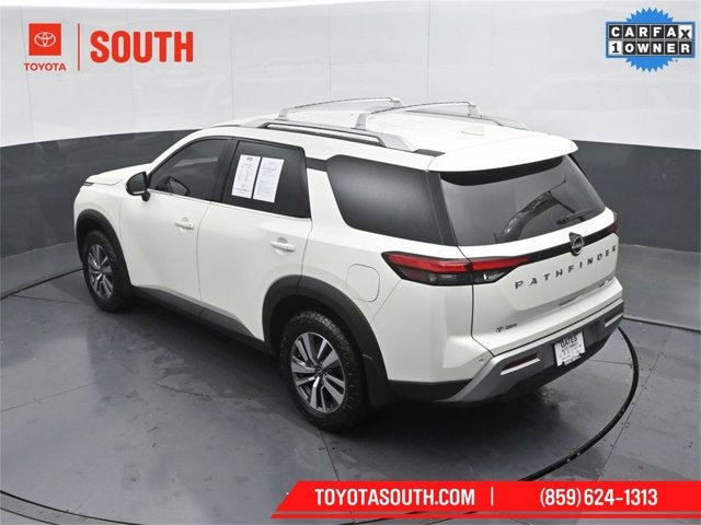 2023 Nissan Pathfinder SL