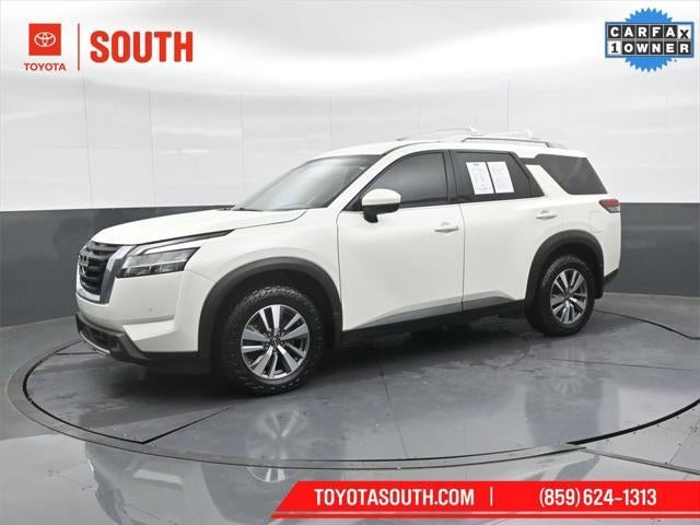 2023 Nissan Pathfinder SL