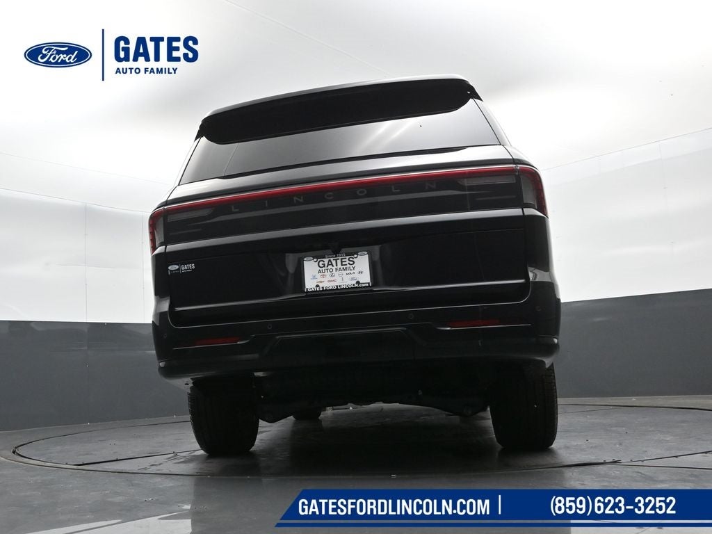 2025 Lincoln Navigator L Reserve