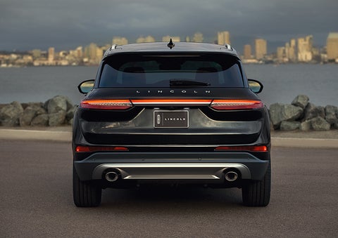 The rear lighting of the 2023 Lincoln Corsair® SUV spans the entire width of the vehicle. | Gates Lincoln in Richmond KY