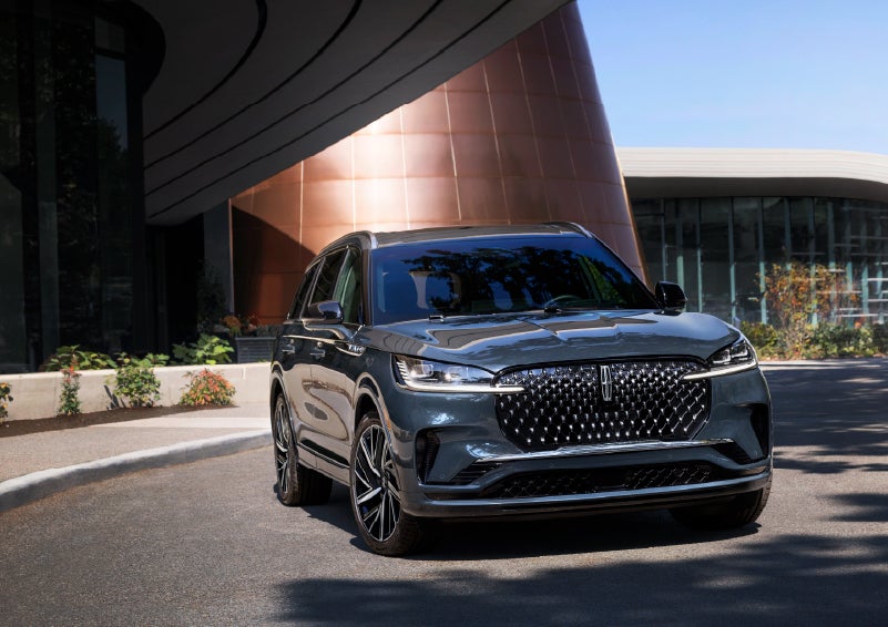 A 2026 Lincoln Black Label™ Aviator® SUV is shown with the available Special Edition Package. | Gates Lincoln in Richmond KY